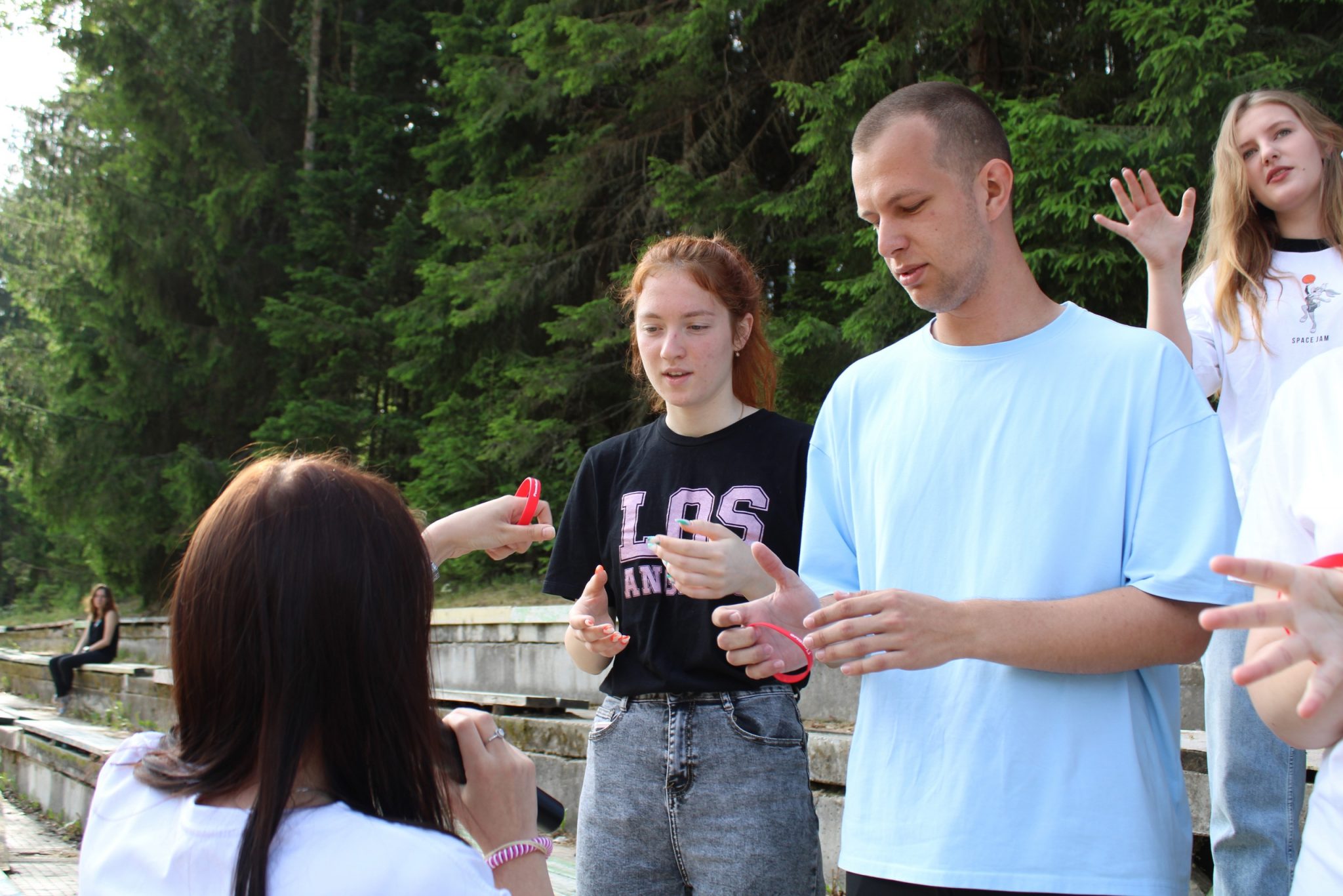 Лагерь пчелка шебекино. Колледж вожатых. Форма мосгортур. Вожатый педагогического колледжа. Курсы вожатого в лагерь.